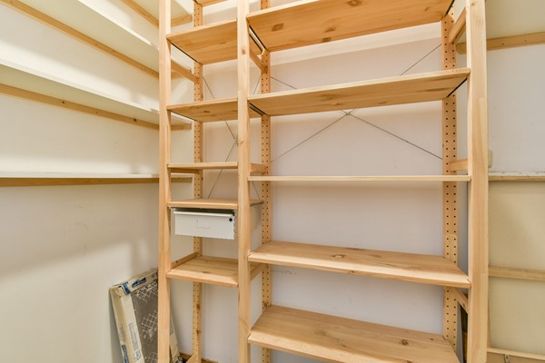 Medium property photo - Van Oldenbarneveldtstraat 52M, 1052 KC Amsterdam